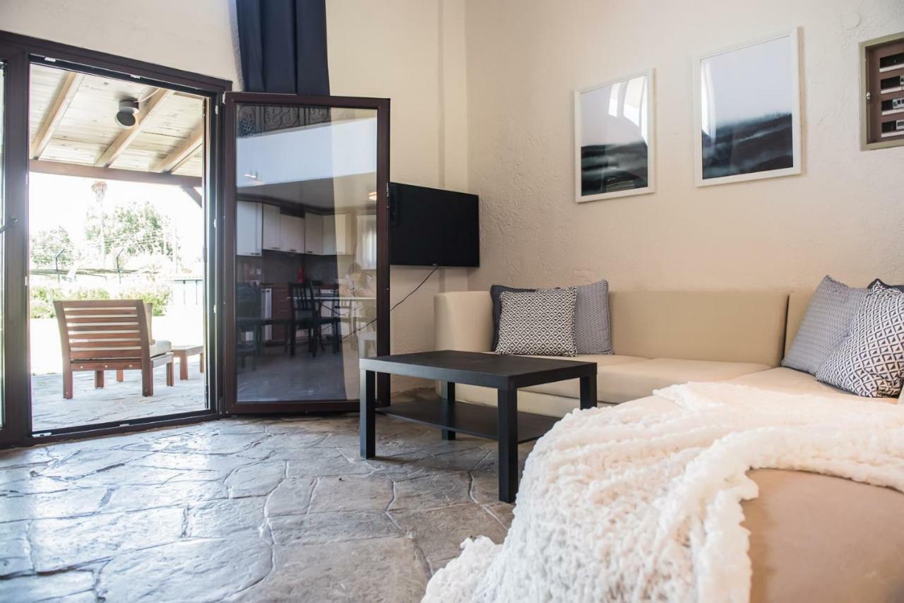White Blossom Villa #Fourka Skála Foúrkas Eksteriør billede